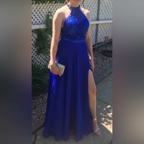 Grad Dress - Picture 1 of 4
